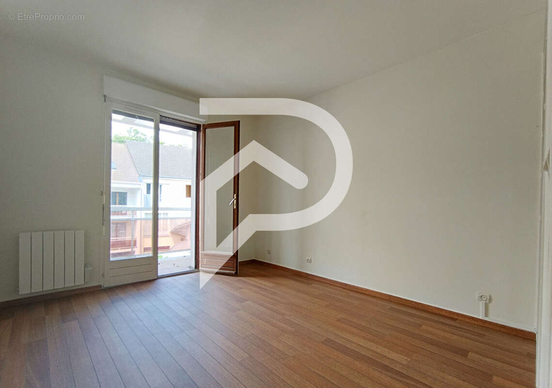 Appartement à OZOIR-LA-FERRIERE