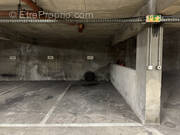 Parking à PARIS-16E