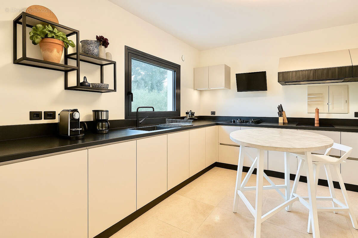 Maison à PETIT-BOURG