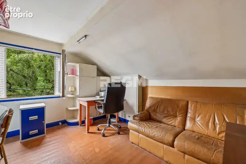 Maison familiale de 138 m2 avec terrain de 610 m2   Sceaux - photo 5