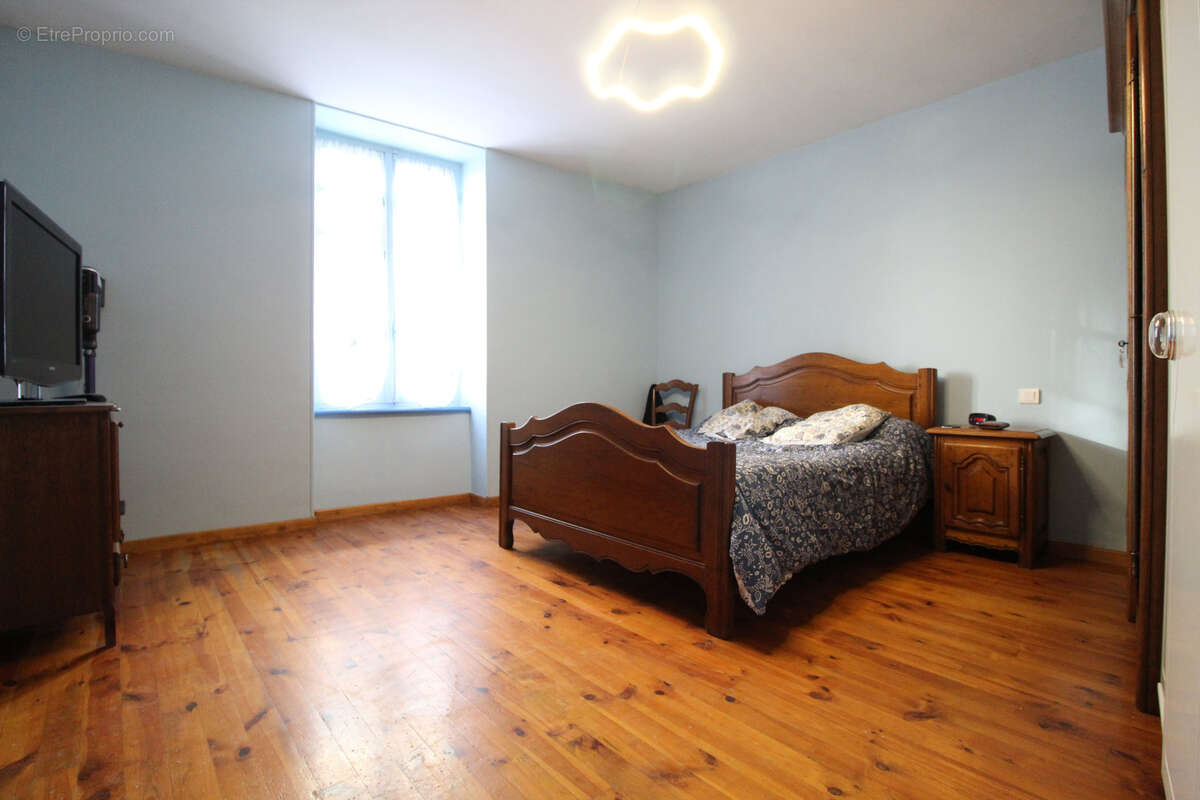 Appartement à SAINT-AFFRIQUE