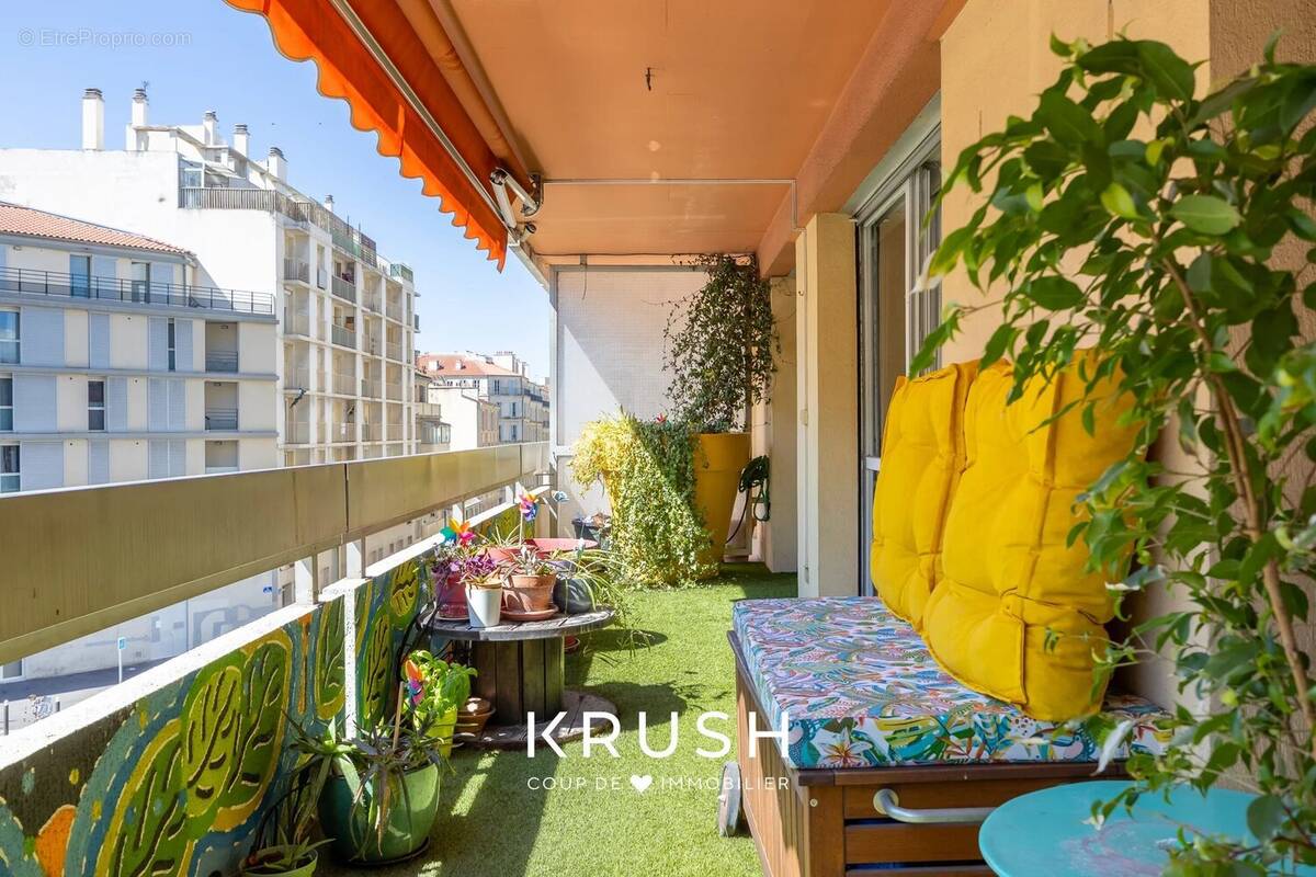Appartement à MARSEILLE-2E