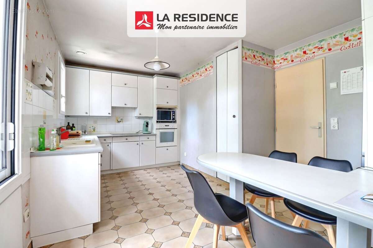 Maison à VERNEUIL-SUR-SEINE