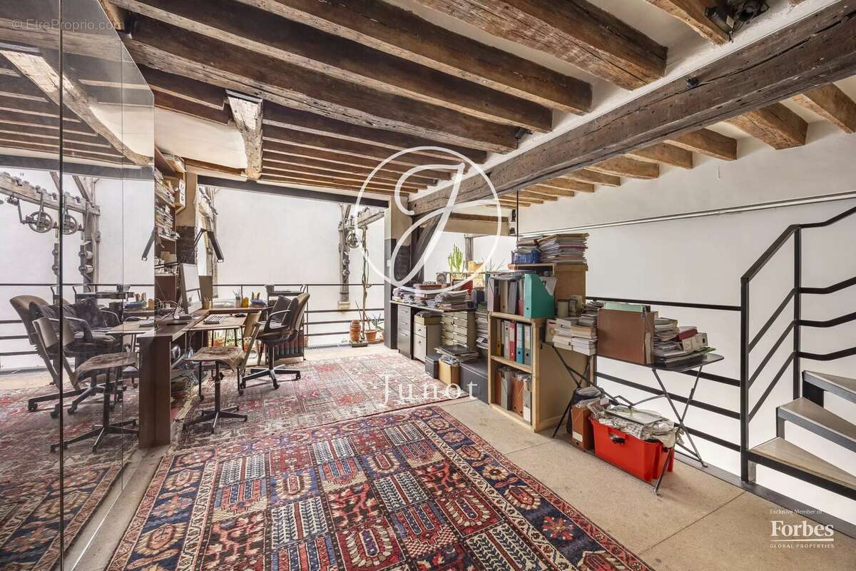 Appartement à PARIS-11E