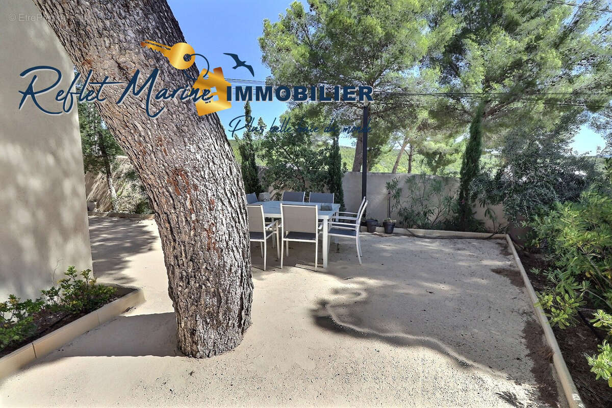 Maison à LA CADIERE-D'AZUR