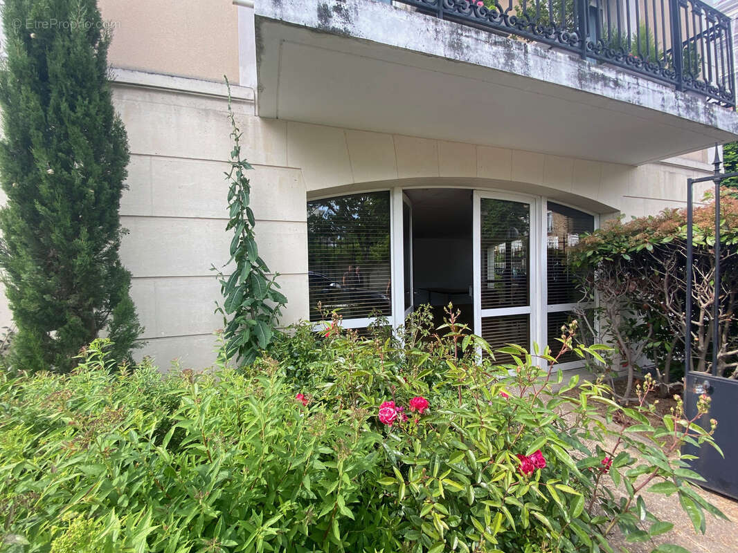 Commerce à SAINT-MAUR-DES-FOSSES