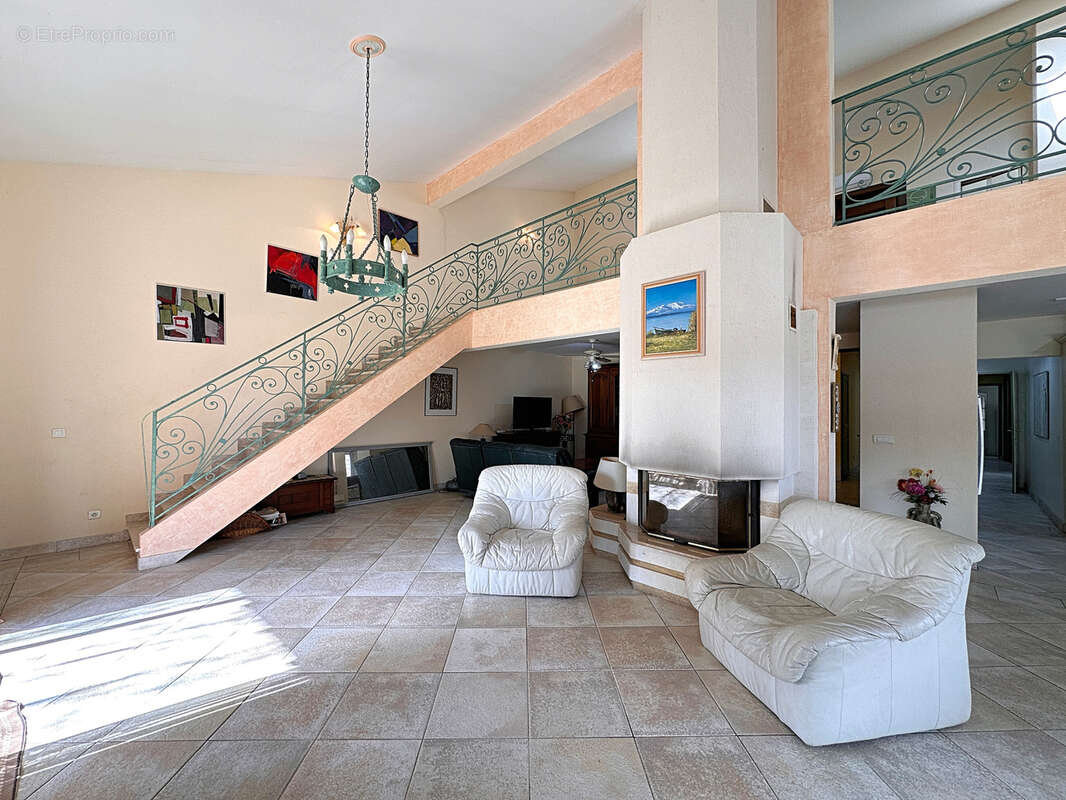 Maison à SAINT-CYPRIEN