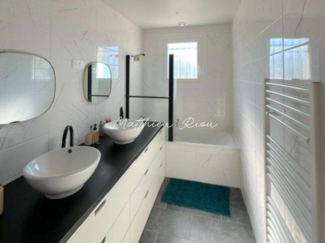 Maison à SAINT-SULPICE-LE-GUERETOIS