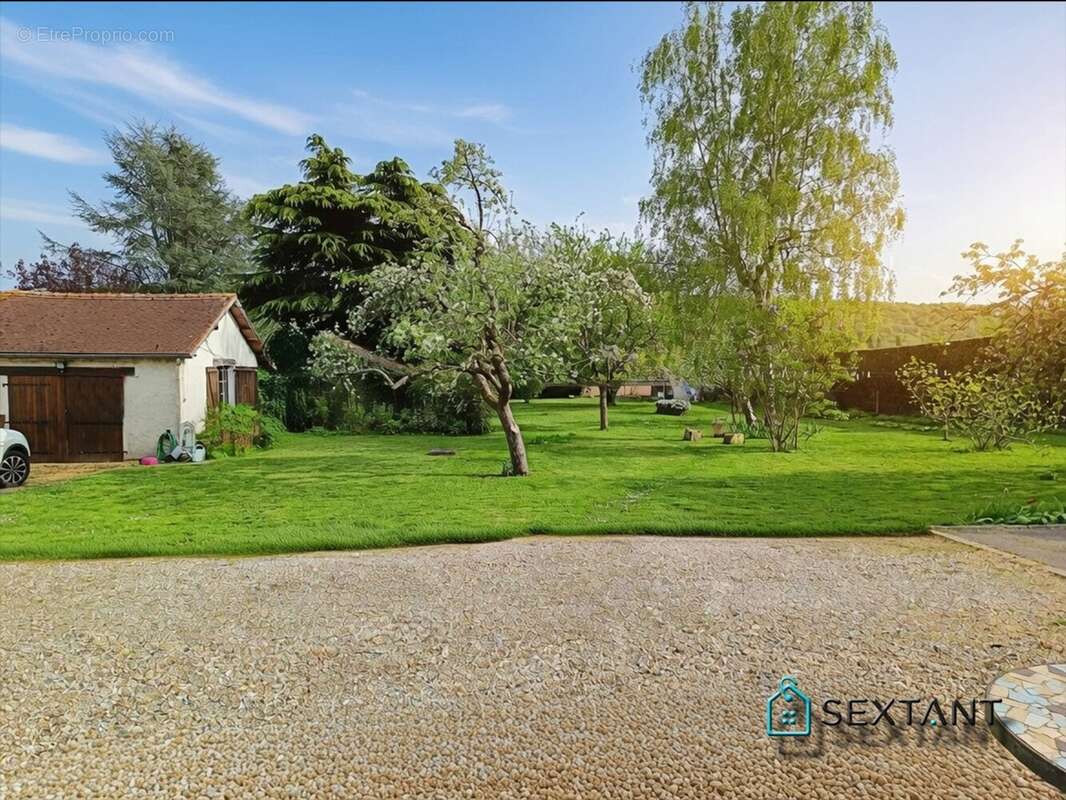 Maison de charme 170 m²  Grand jardin clos au calme - photo 5