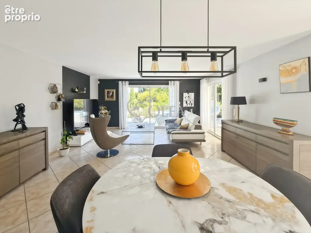 Maison 4 pièces 122 m² à vendre à Montaren-Et-Saint-Mediers (30700) - photo 8