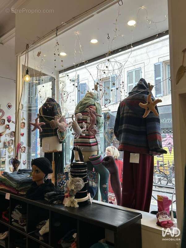 Photo 3 - Commerce à MARSEILLE-6E