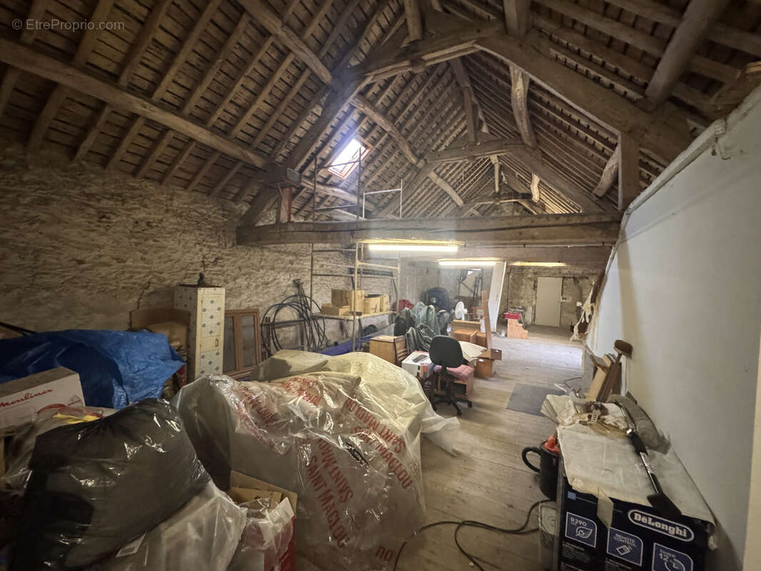 Maison à AUNAY-SOUS-AUNEAU