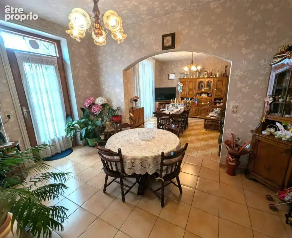 Maison 5 pièces 113 m² à vendre à Roanne (42300) - photo 3