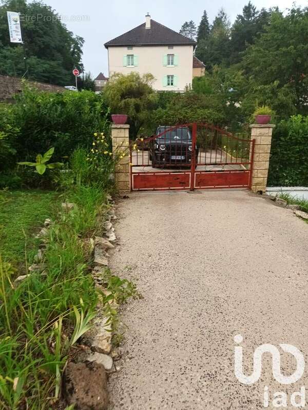 Photo 2 - Maison à MONTBOZON