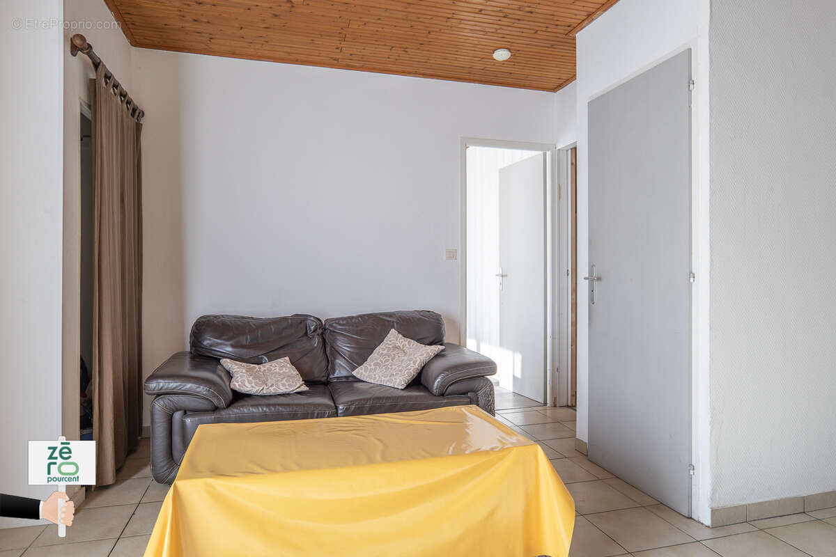 Maison à CHATEAUNEUF