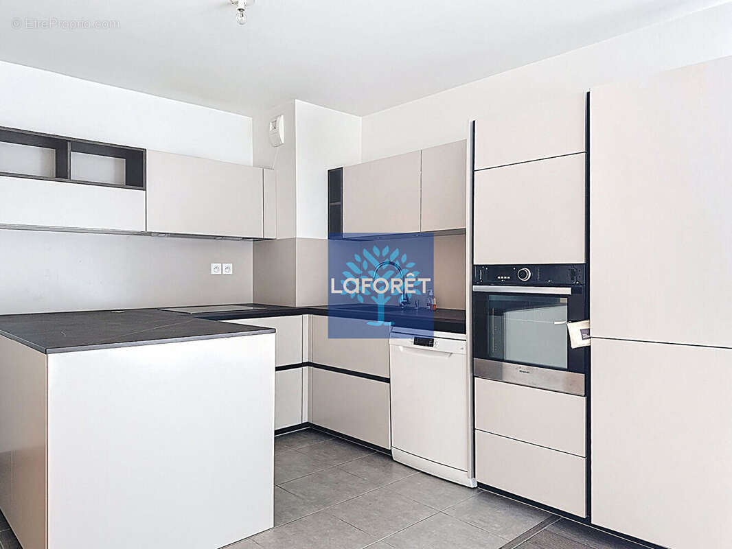 Appartement à OULLINS