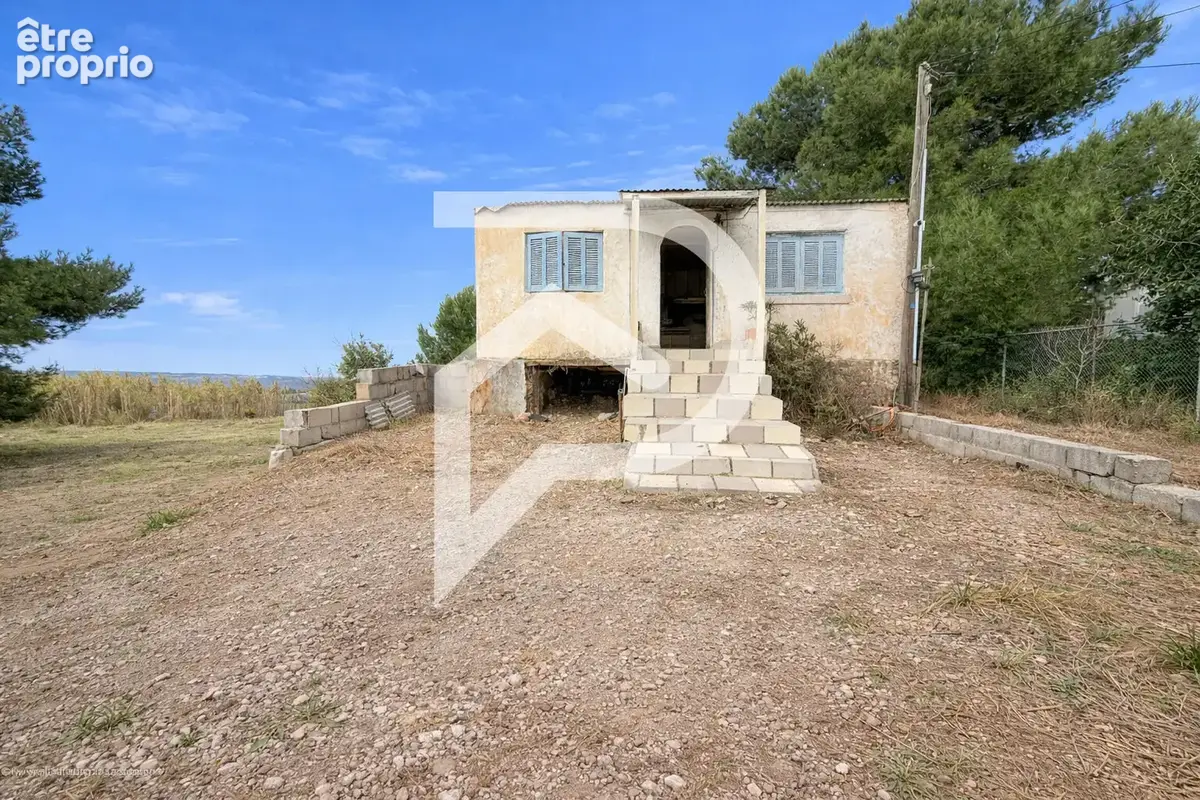 Maison de 200 M2 de plain pied sur 3240 M2 de terrain. - photo 10