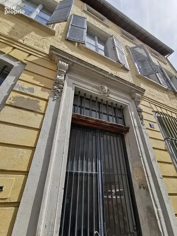 Appartement intra muros T4  Climatisations staionnement - photo 12