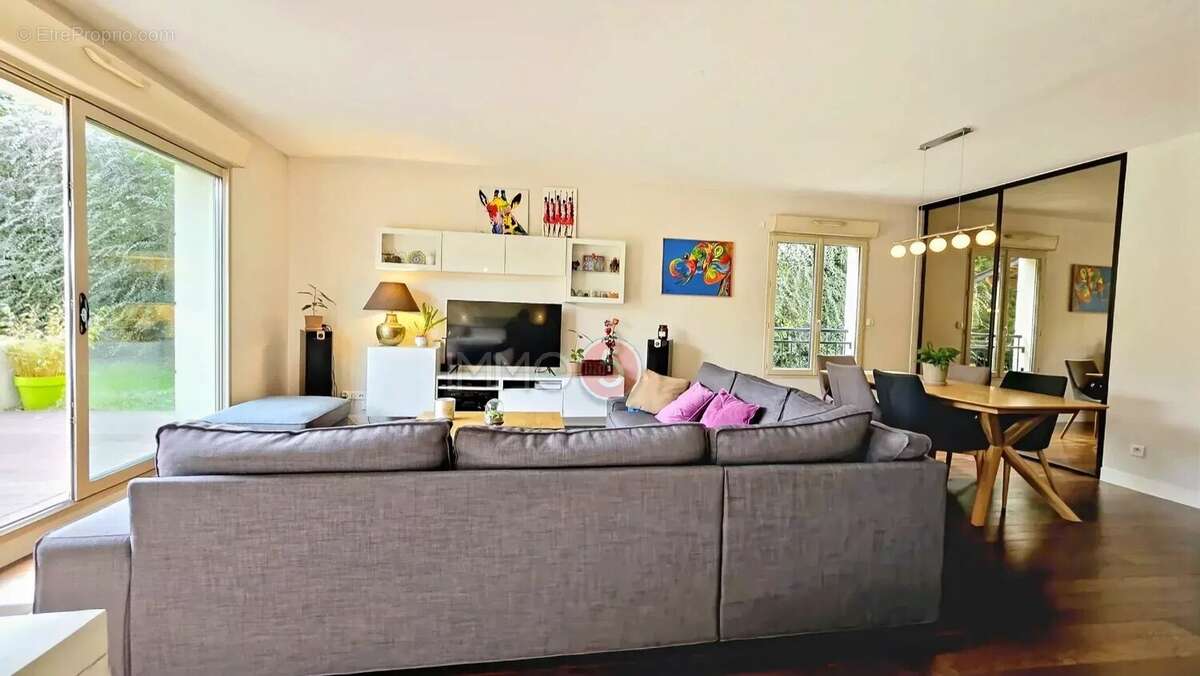 Appartement à LE RAINCY