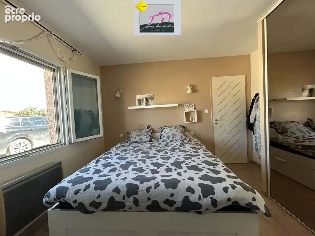 Maison de plain-pied avec Garage, jardin et piscine - photo 9
