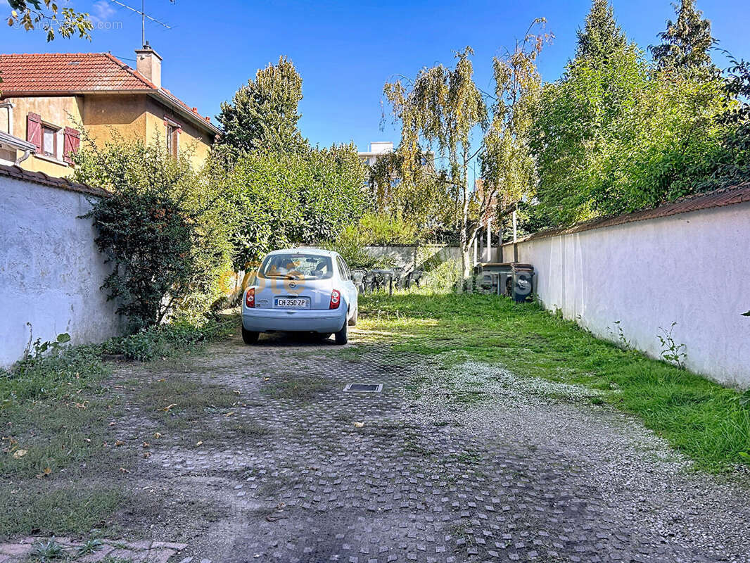 Appartement à SAINT-MAUR-DES-FOSSES