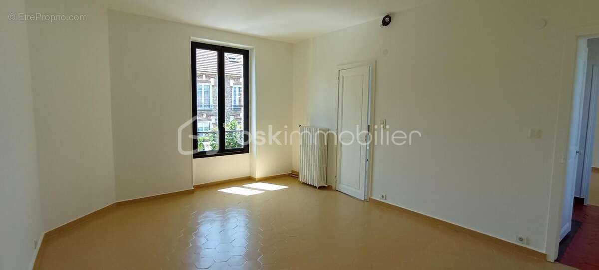 Maison à CORBEIL-ESSONNES