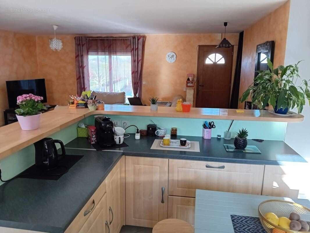 cuisine ouverte - Maison à GALGON