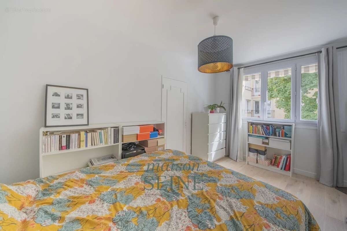 Appartement à NEUILLY-SUR-SEINE