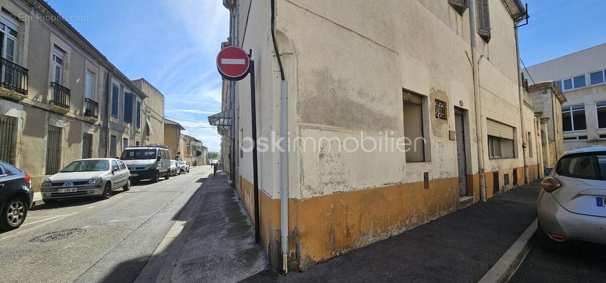 Appartement T2 à rénover intégralement – Fort potentiel – Nîmes - photo 3