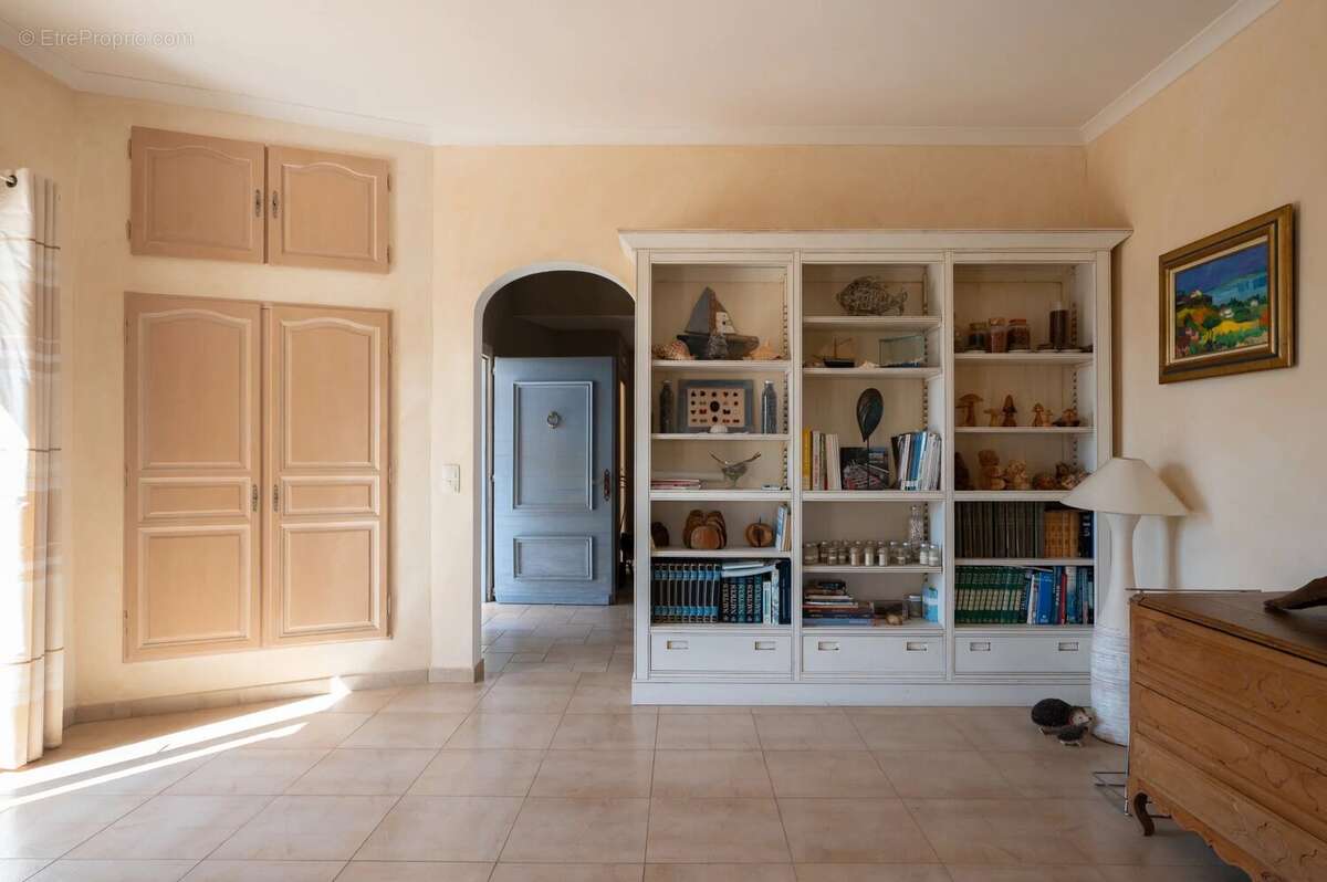 Maison à CARQUEIRANNE