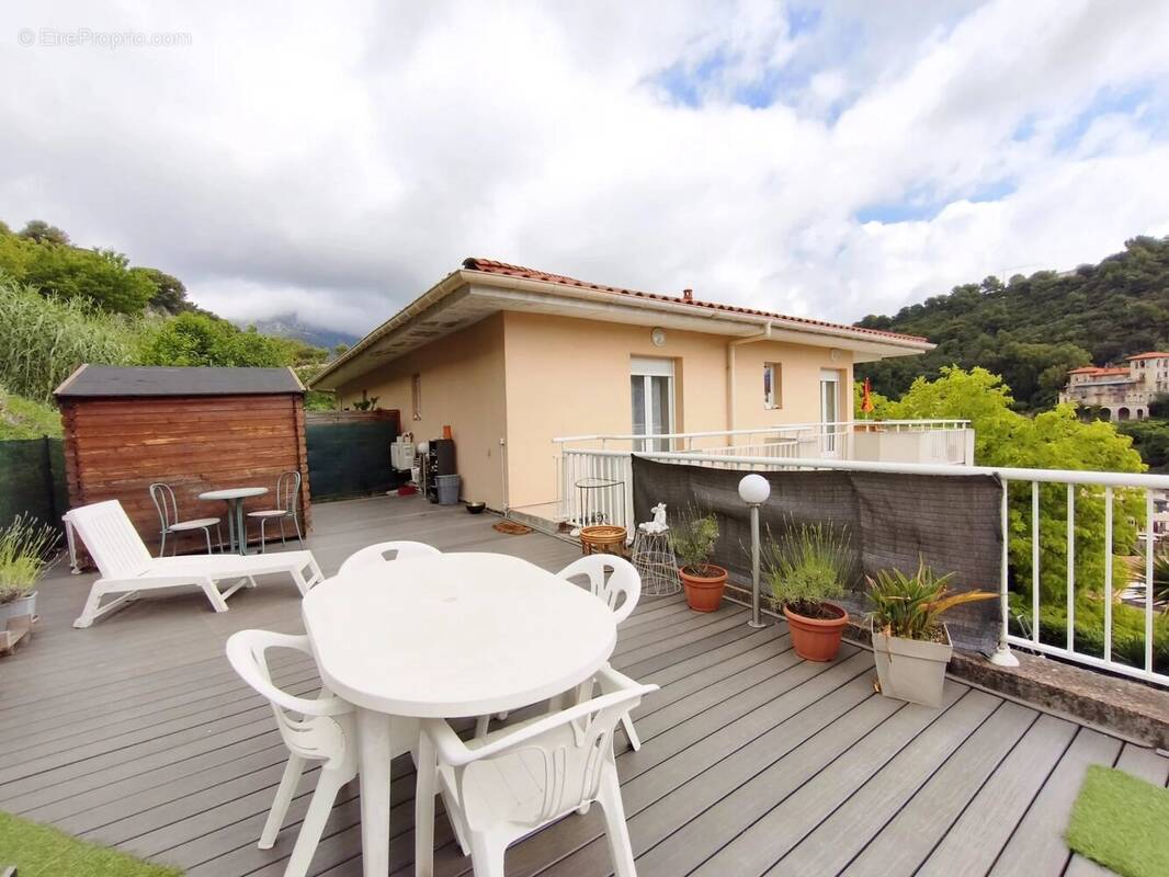 Appartement à ROQUEBRUNE-CAP-MARTIN