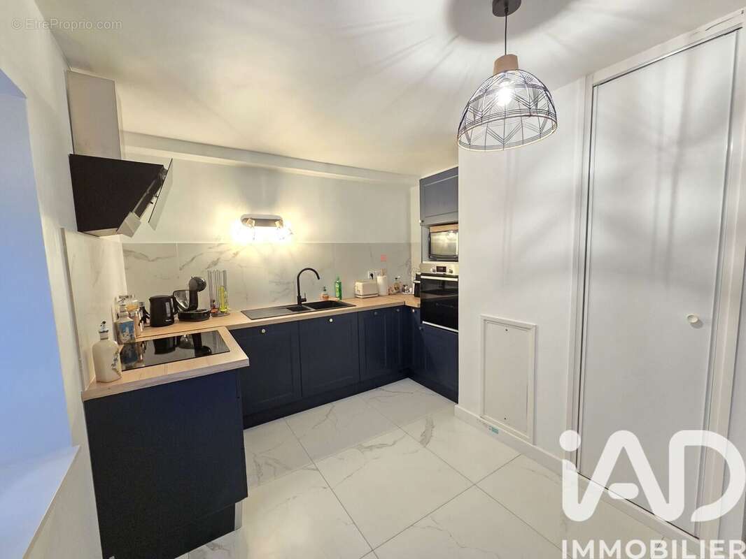 Photo 3 - Appartement à LA CHAPELLE-SAINT-LUC