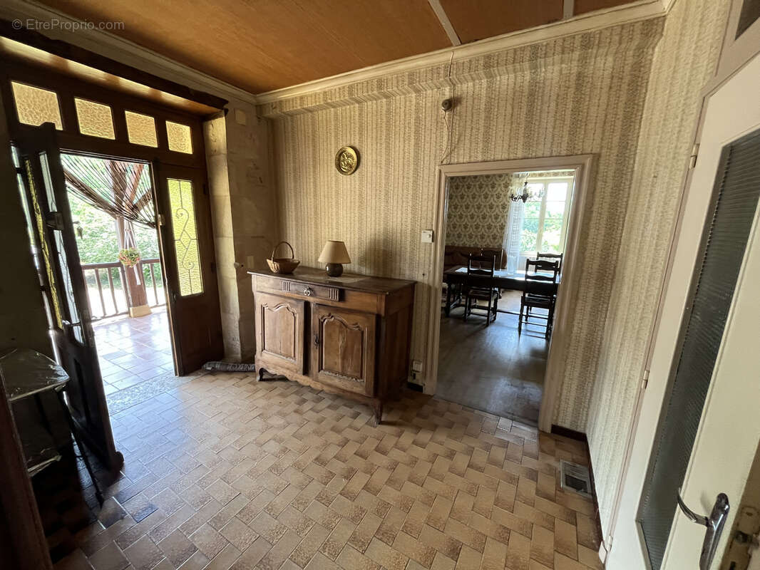 Propriété   Corps de ferme avec dépendances sur 6 180 m2 de terrain - photo 6