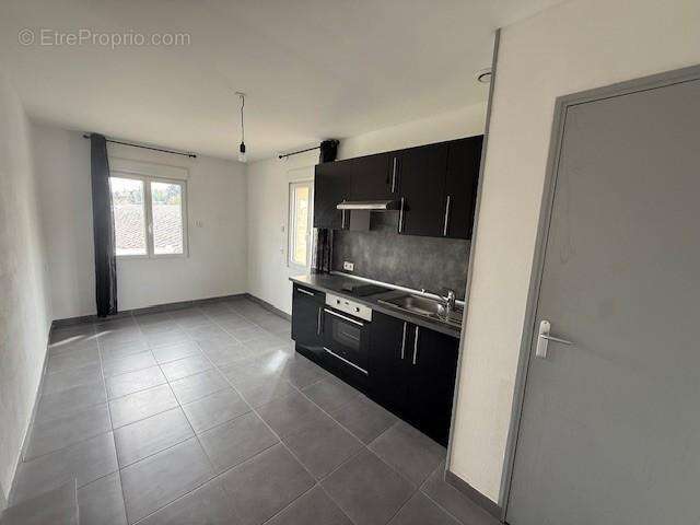 Appartement 61 m² à Bernay  - photo 3
