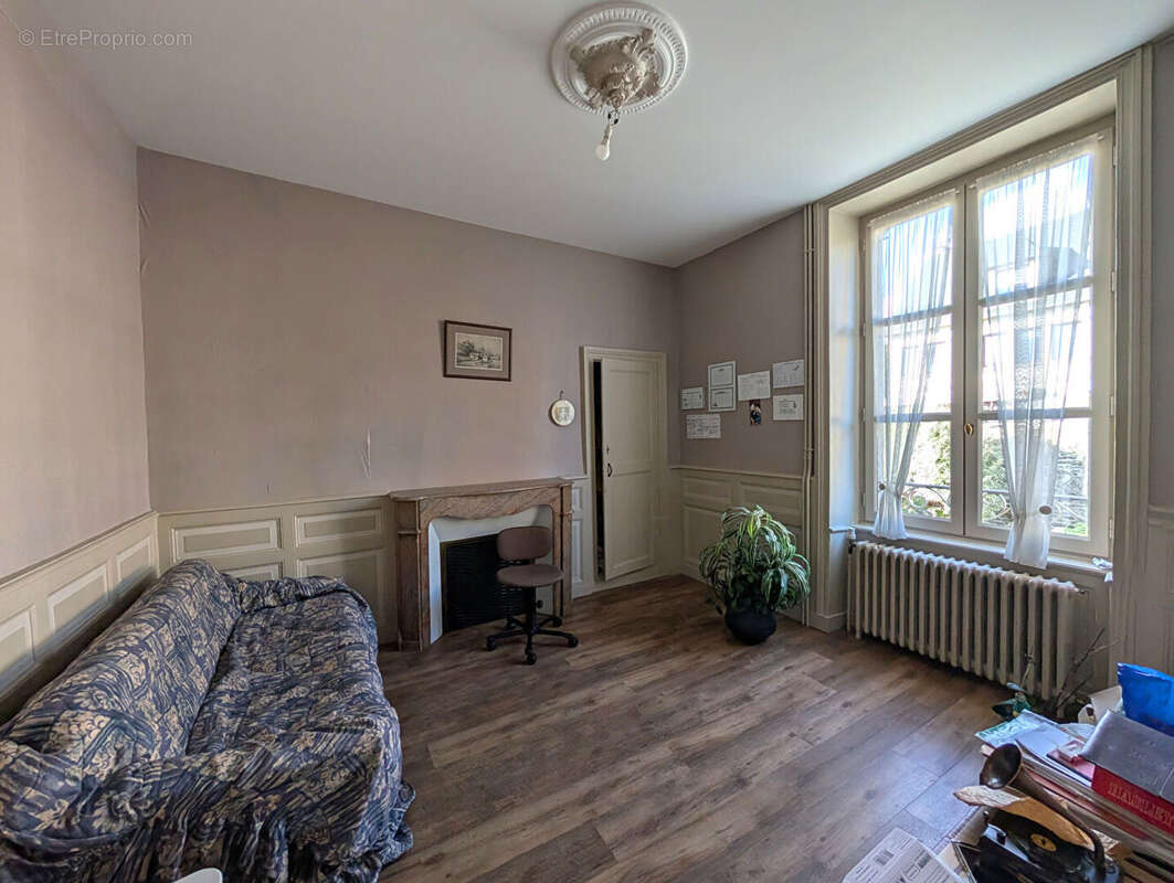 Maison à DOL-DE-BRETAGNE