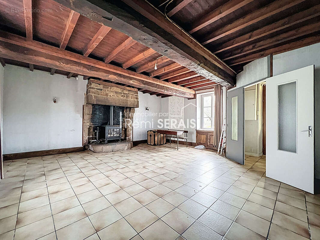 Maison à LONLAY-L'ABBAYE