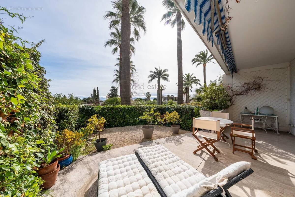 Appartement à CANNES