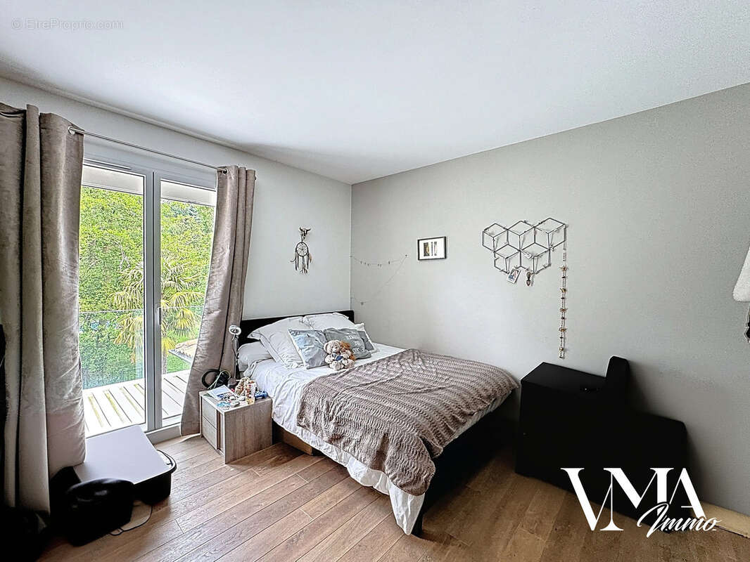 Maison à SAINT-CYR-AU-MONT-D'OR