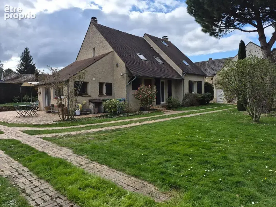 2 Maisons La Celle Les Bordes, 8 pièces, 210 m2 - photo 16