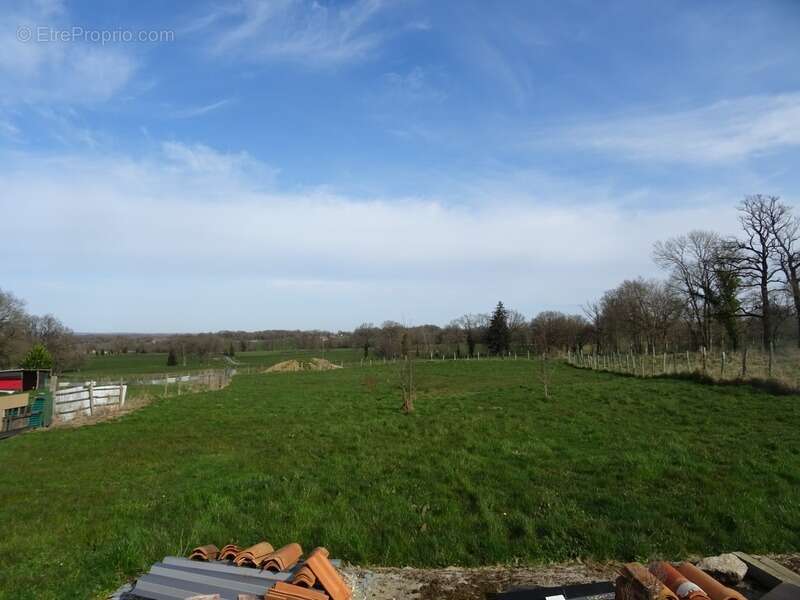 Maison à CHERVES-CHATELARS