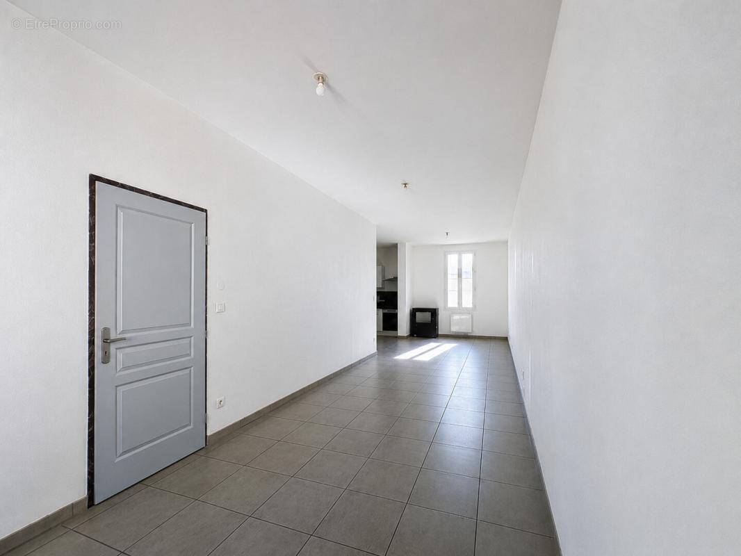 Appartement à BEAUCAIRE