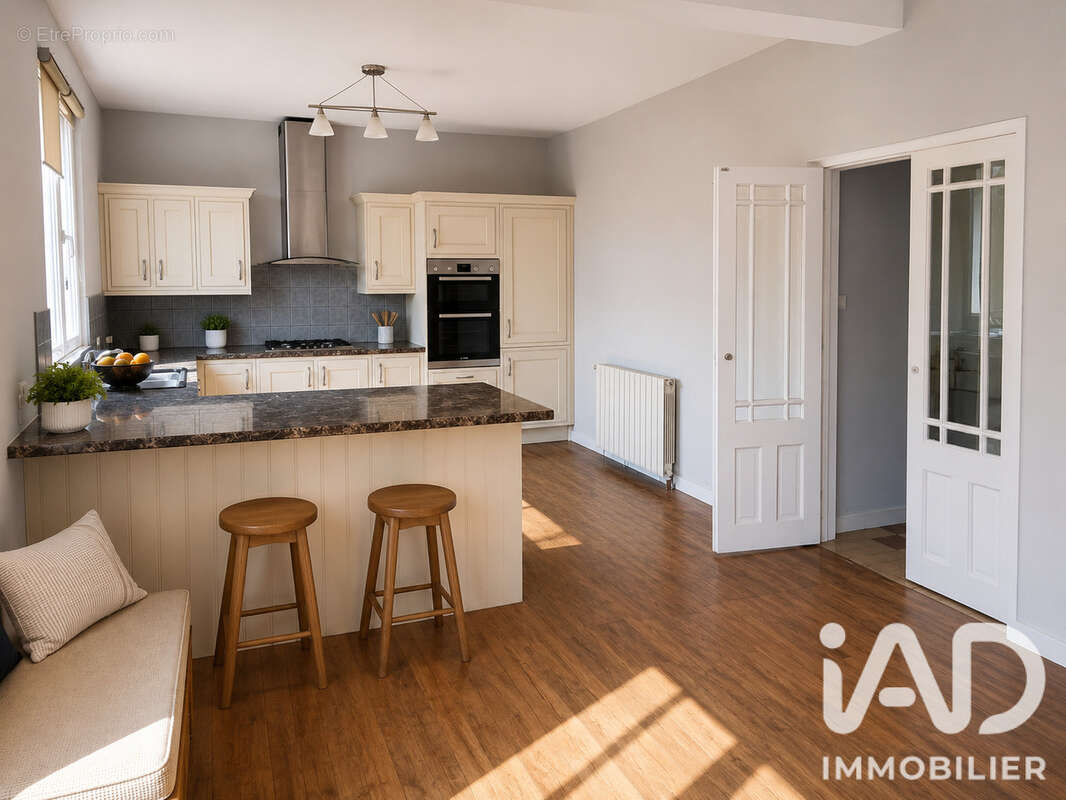 Maison 102 m² à La Coquille  - photo 8