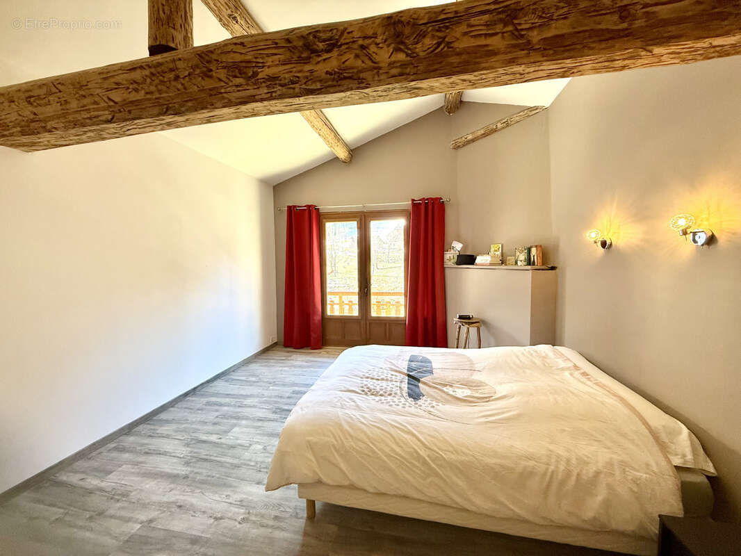 (73) LES BOTTIÈRES / Sublime propriété - Jolie vue - Double garage - 3 chambres - photo 10