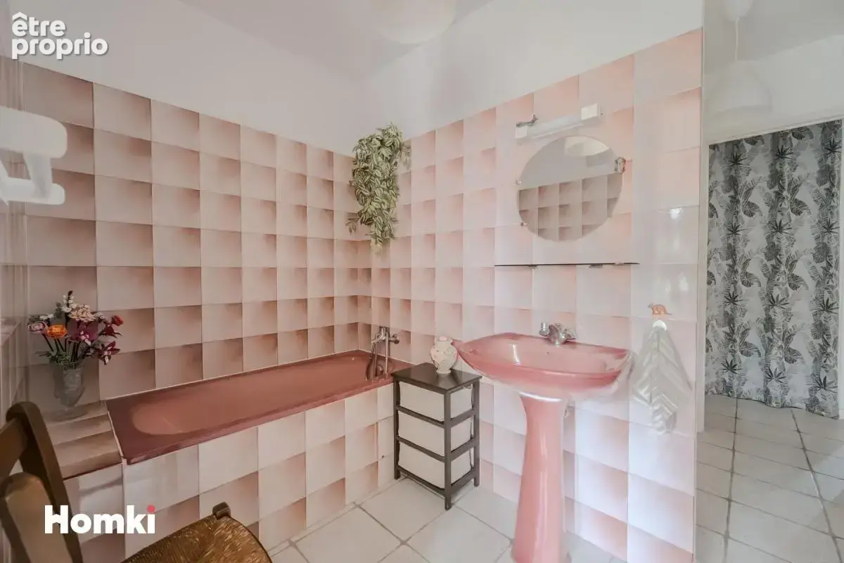 Appartement T4 de 81 m² + terrasse + ascenseur à La Seyne-sur-Mer 83500, Chemin du Vieux Reynier - photo 12