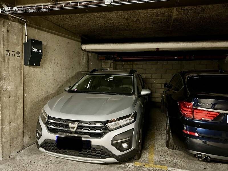 Parking à PARIS-20E