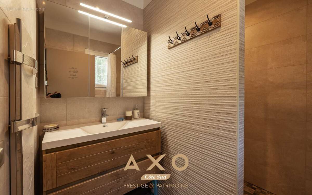 Mimet  propriété d'exception  360 m²  maison d'amis  piscine  parc de 8 000 m²  garage - vue sainte-victoire - 1 800 000 - photo 17