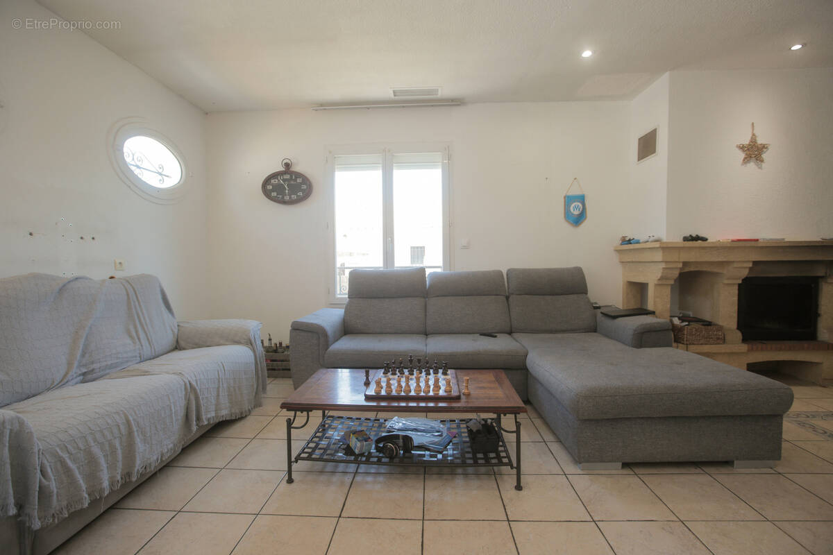 Saint gilles - villa plain pied avec piscine - photo 4