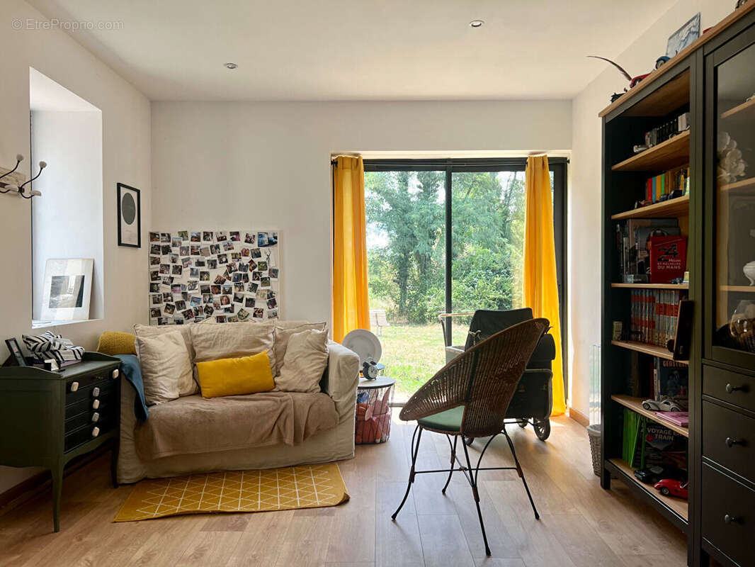 Grande maison familiale en pierre - photo 6