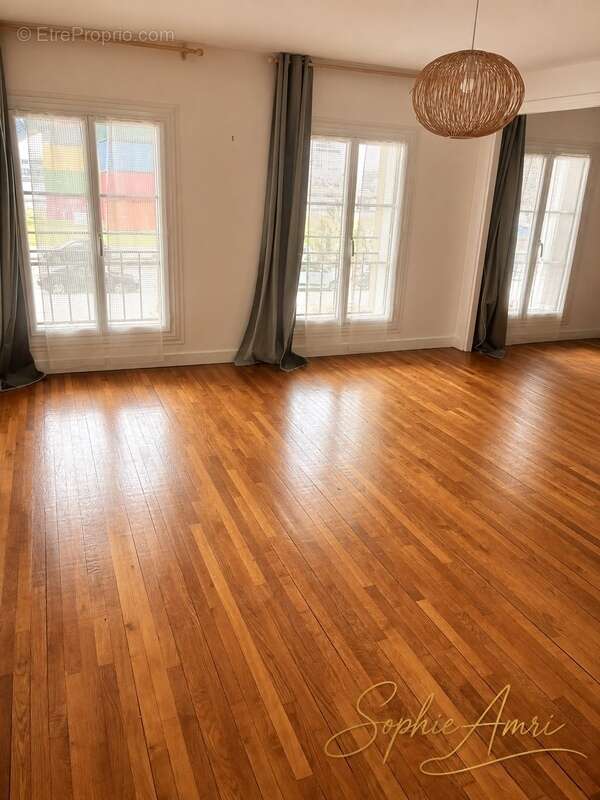 Exclusivité *Coup de cœur* Vue exceptionnelle sur la Catène* T4/T5 Perret 96 m² avec parking et cave - photo 13