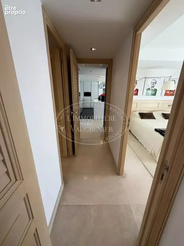 Vente villa 5 pièces les hauts de vaugrenier 1 990 000.-€ - photo 9